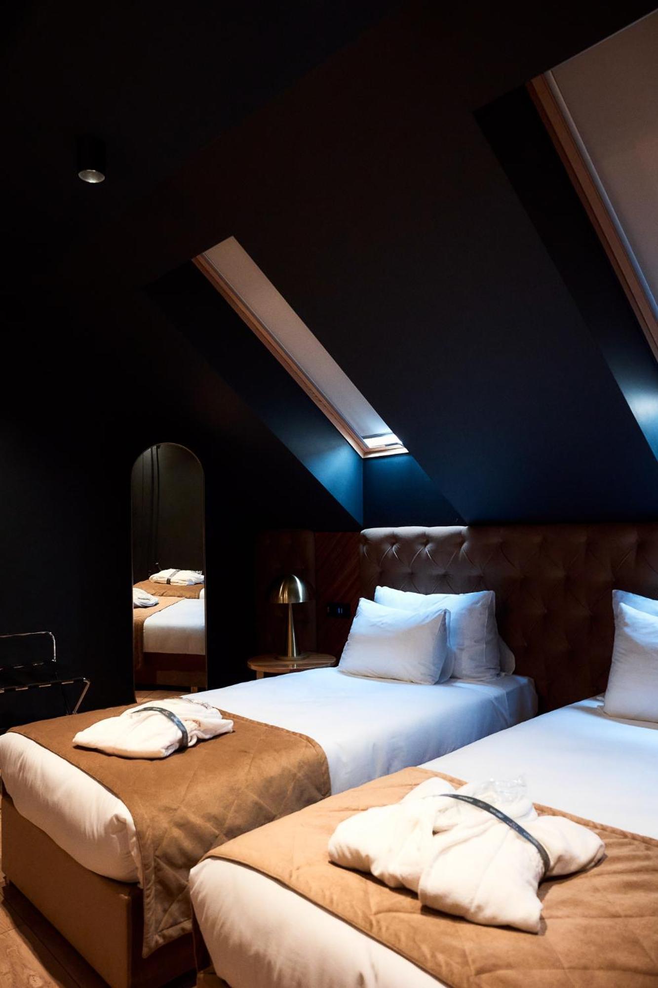 Hotel Viena Σάτου Μάρε Εξωτερικό φωτογραφία